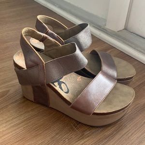 OTBT wedge sandals